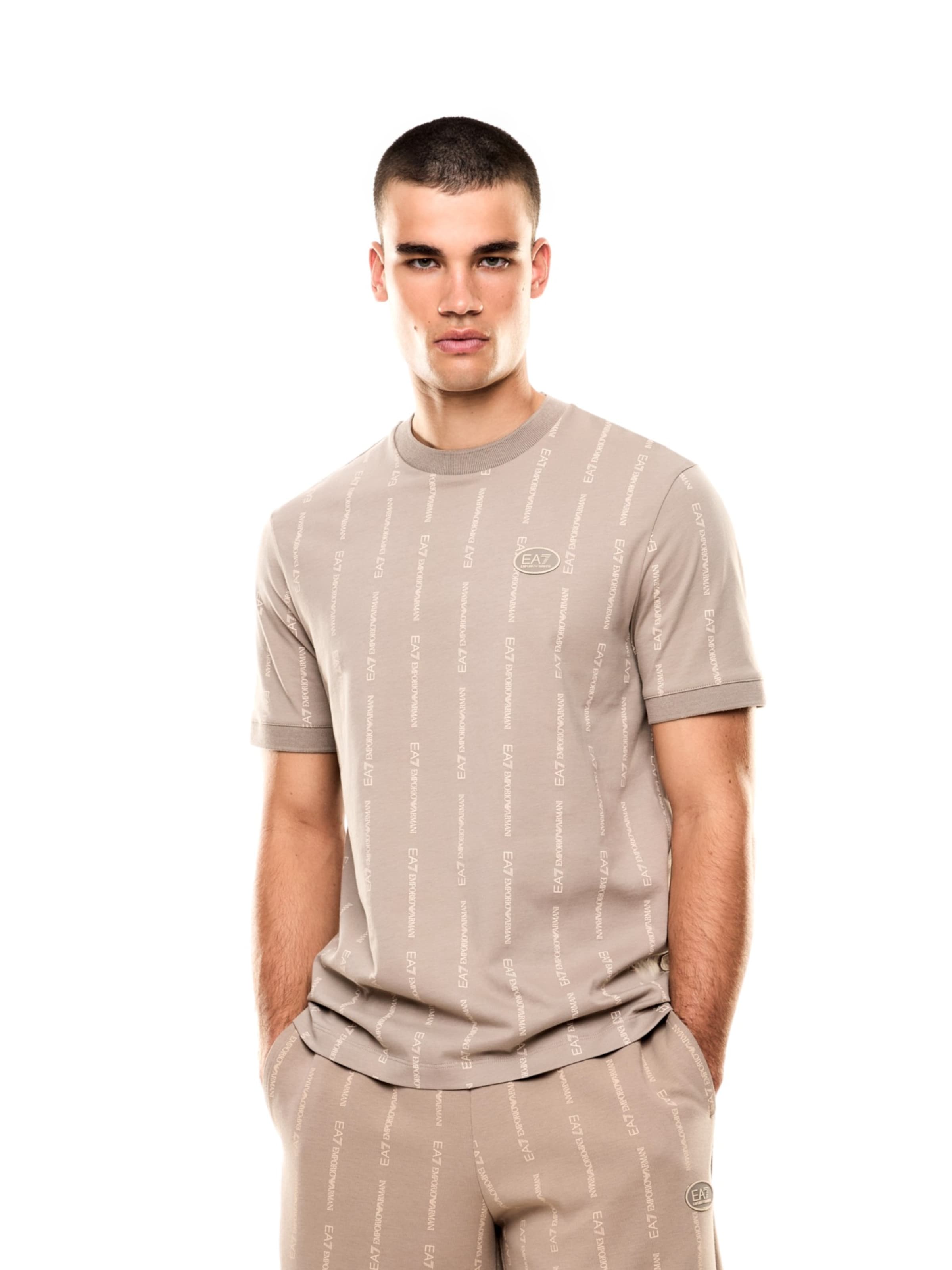 EA7 Emporio Armani Bluser & t-shirts i beige: forside