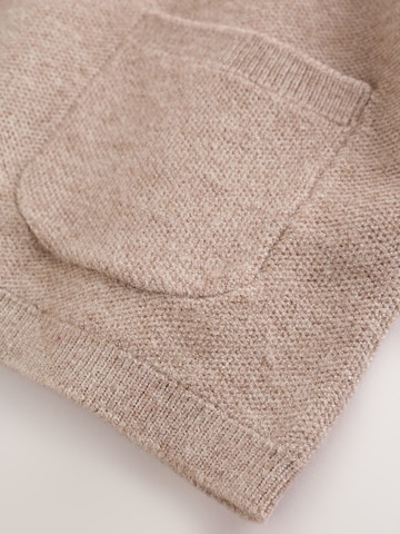 Next Set in Beige