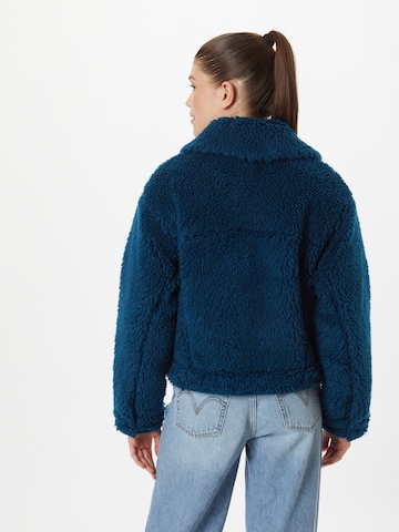 LEVI'S ® Übergangsjacke 'Baby Bubble Sherp Truckr' in Blau