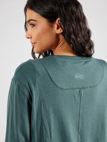 NIKE Funkcionalna majica 'ONE' | zelena barva