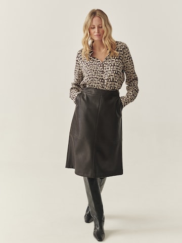 TATUUM Блузка 'NIKA' в Коричневый