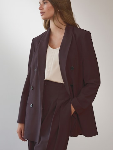 Next Blazer | rdeča barva: sprednja stran