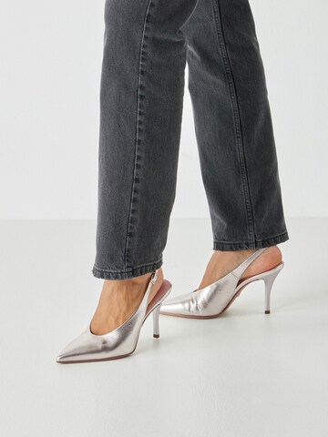 Tamaris Slingpumps in Silber