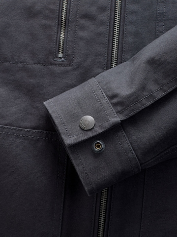 Next Jacke in Grau