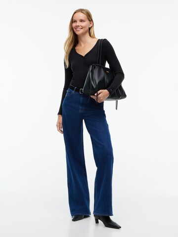 Tricou de la Tommy Jeans pe negru