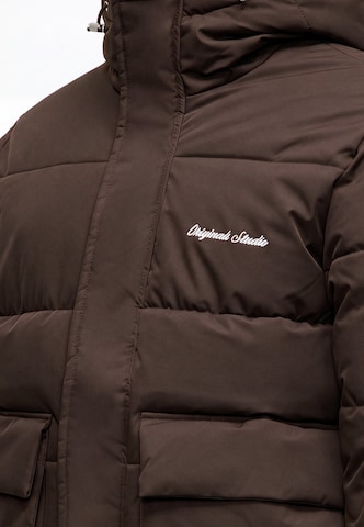 JACK & JONES Зимно яке 'JORNORREBRO' в кафяво: отпред