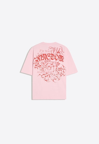 Tricou de la Bershka pe roz