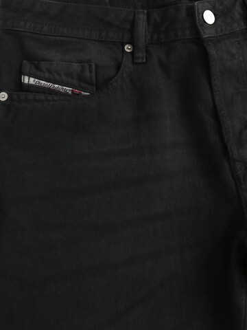 DIESEL - Tapered Vaquero 'BUSTER-X' en negro