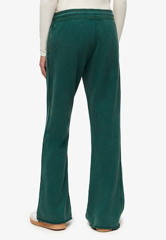 Bootcut Pantalon 'Athletic Essentials' Superdry en vert