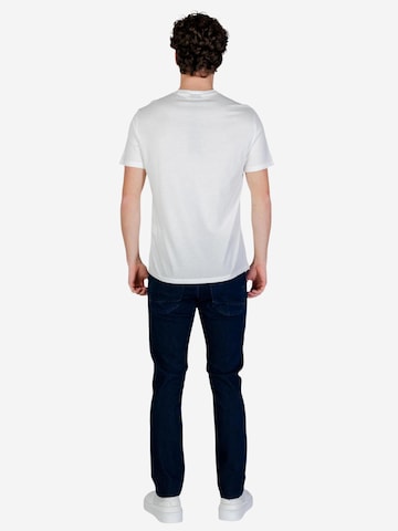 Maglietta 'XM002788 AF10356' di ARMANI EXCHANGE in bianco
