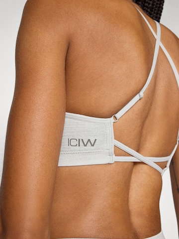 Bustier Soutien-gorge de sport 'Smooth' ICANIWILL en gris