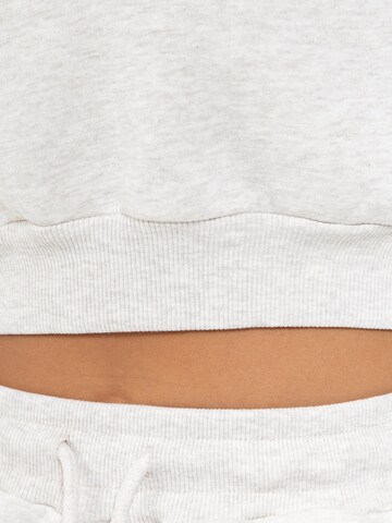 Smilodox Sweatshirt 'Amelia' in Beige