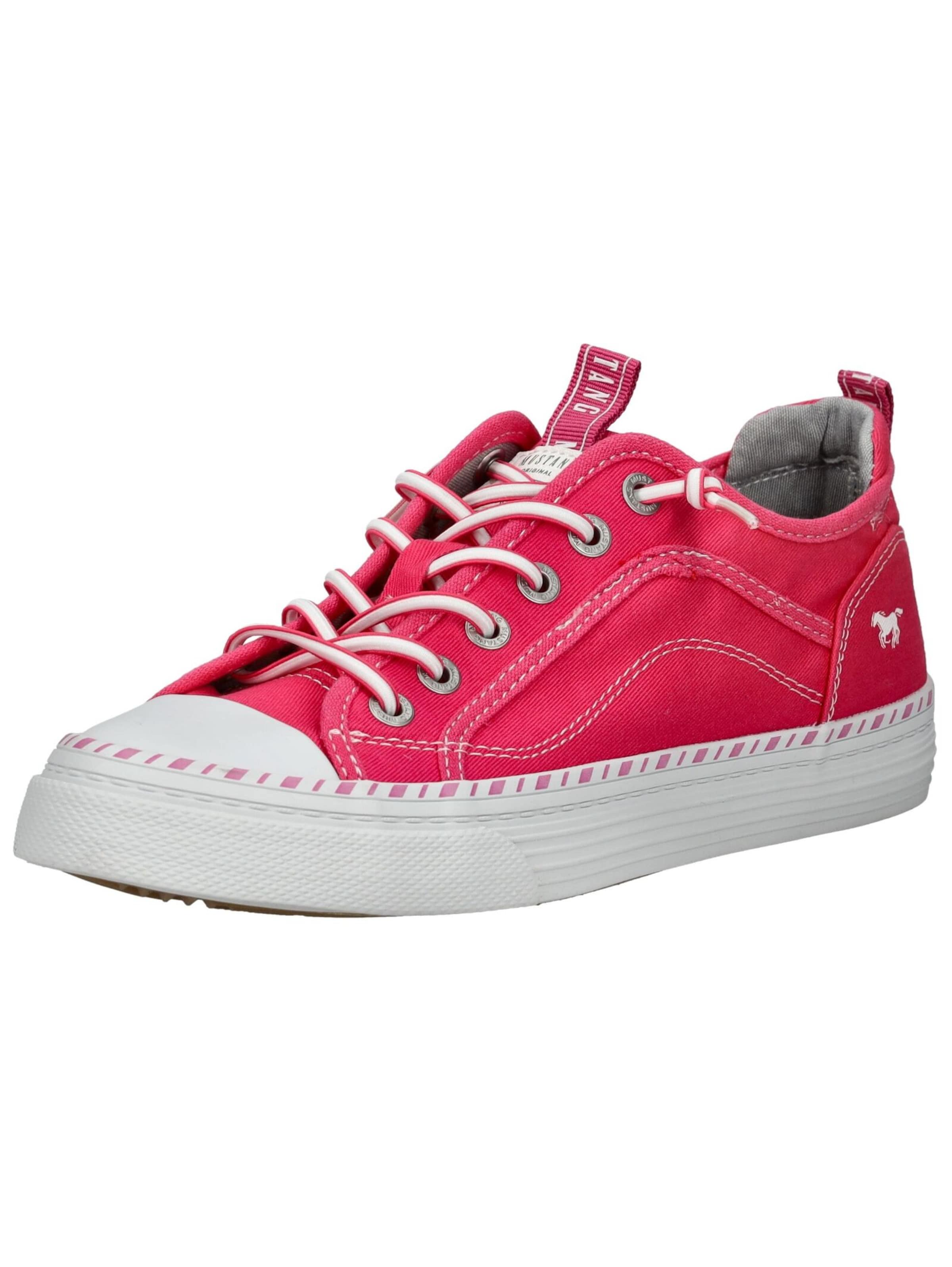 Baskets basses MUSTANG en rose : devant