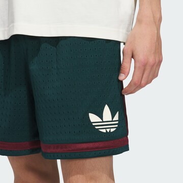 ADIDAS ORIGINALS Loose fit Trousers in Green