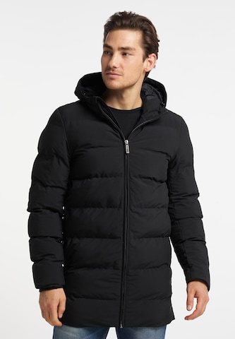 MO Winter Coat in Black: front