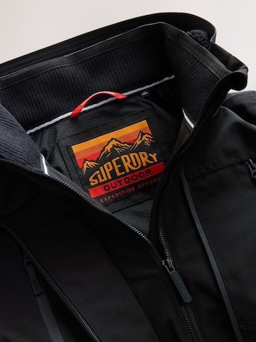 Superdry & Co Talvitakki värissä musta