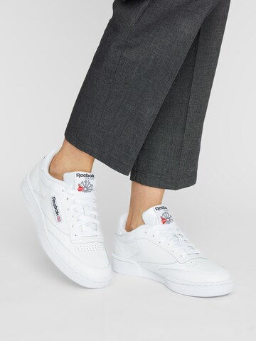 Baskets basses 'Club C 85' Reebok en blanc