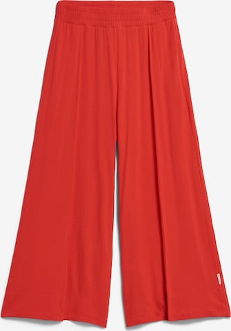 Pantalon à plis 'Kaaro Lini' ARMEDANGELS en rouge : devant