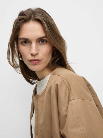 Marks & Spencer Tussenjas in Beige