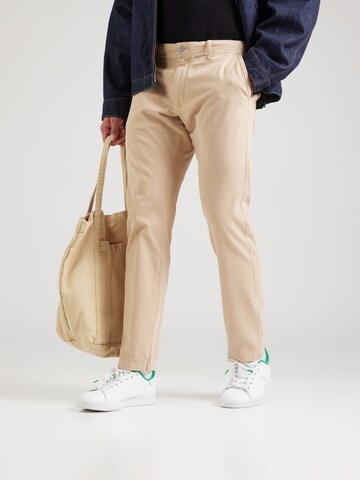 s.Oliver Regular Trousers in Beige: front
