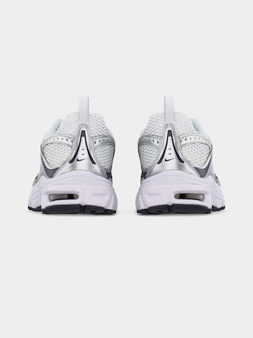 balts Nike Sportswear Brīvā laika apavi 'Air Max Moto 2K'