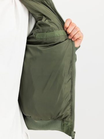 ALPHA INDUSTRIES Jacke 'MA-1' in Grün: Vorderseite