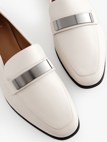 Next Instappers 'Forever Comfort' in Wit