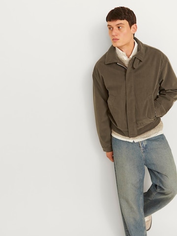 JACK & JONES Kurtka przejściowa 'JORBronx Harrington' w kolorze zielony