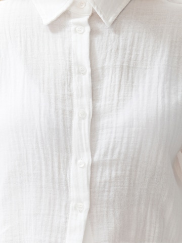 Trendyol Bluza | bela barva