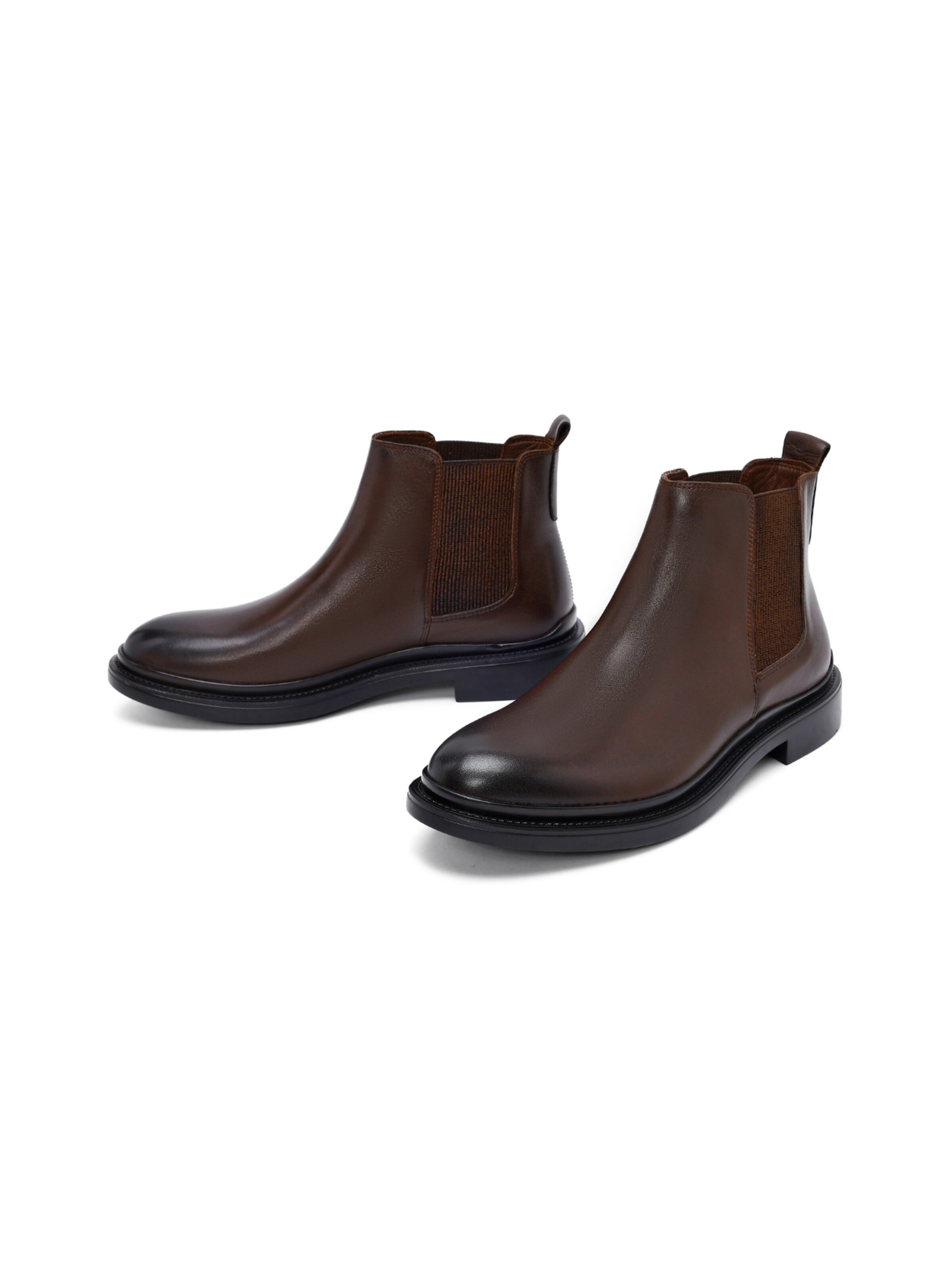 Derimod Chelsea boots in Brown