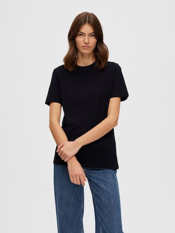 Tricou 'MY ESSENTIAL' de la SELECTED FEMME pe negru: față