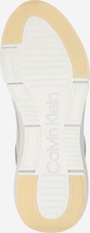 Calvin Klein Matalavartiset tennarit 'FLEXI RUNNER' värissä beige