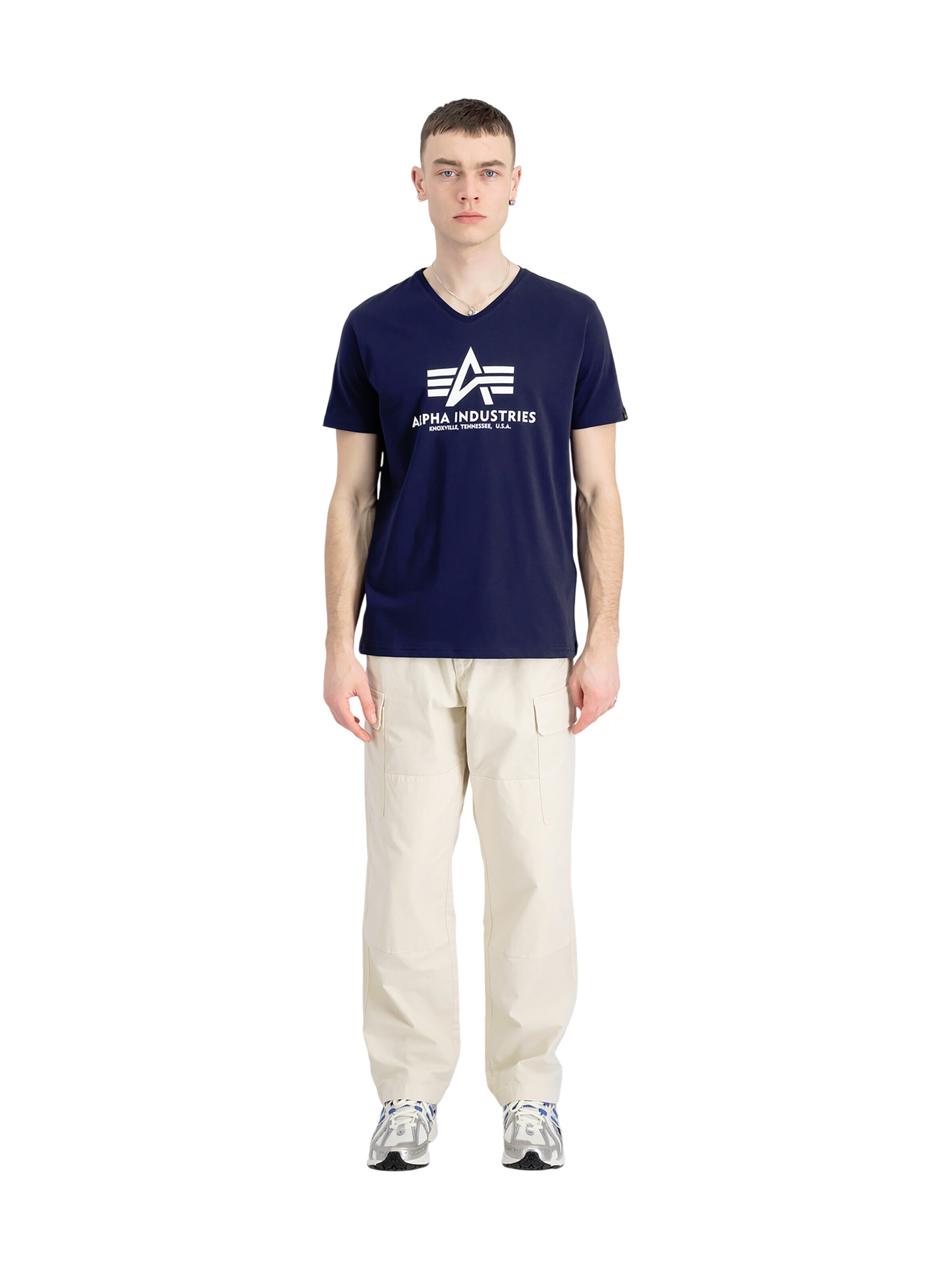 ALPHA INDUSTRIES Shirt 'Basic V-Neck'‌‌‌ in Blau: Vorderseite
