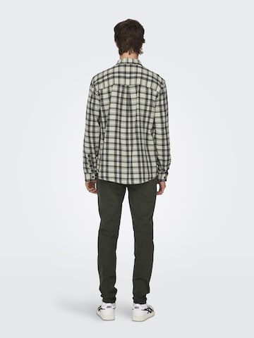 Only & Sons - Ajuste regular Camisa 'LESTER' en gris