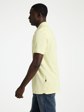 CHASIN' Poloshirt 'Nael' in Gelb