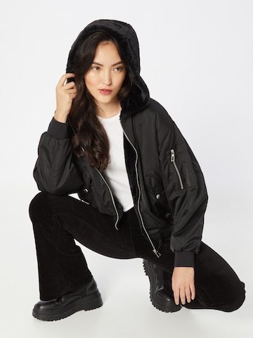 ONLY Between-Season Jacket in Black