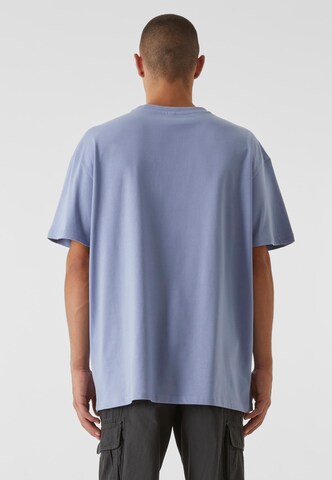 9N1M SENSE T-shirt 'Essentials' i blå