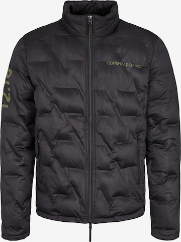 Twelvesixteen 12.16 Between-Season Jacket in Black: front