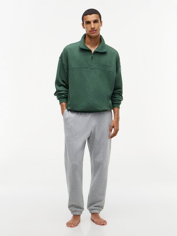 TOMMY HILFIGER Sweatshirt in Grün