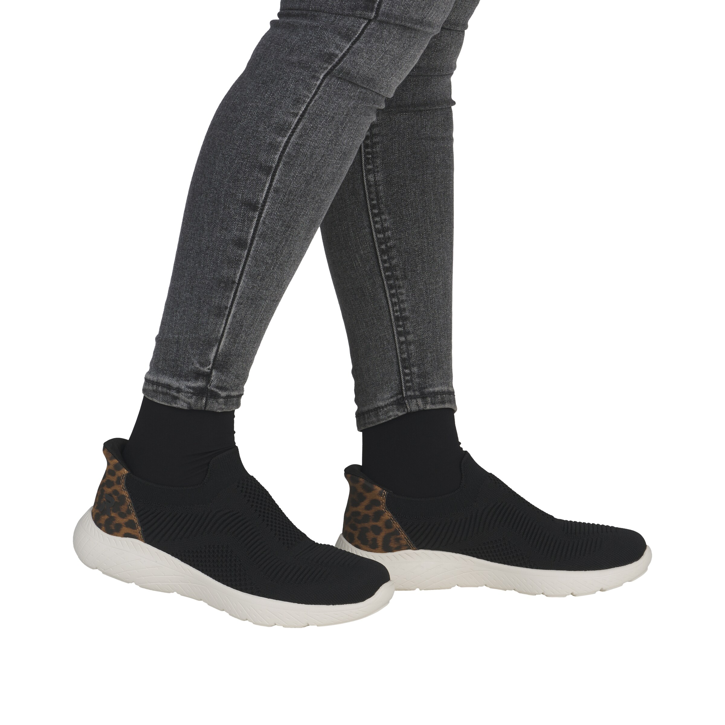 Rieker Slip On in Schwarz