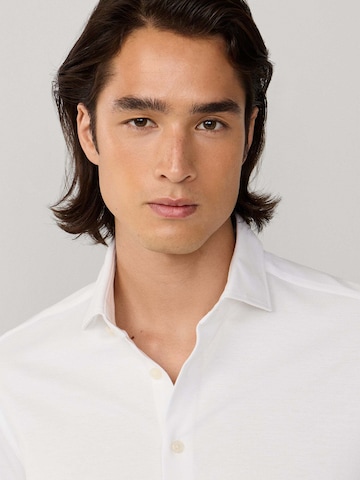 Coupe regular Chemise Hackett London en blanc
