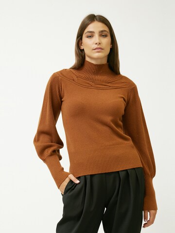 Pull-over Influencer en beige : devant