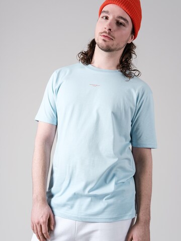 FANTASTIC REALITY STUDIOS Shirt 'MINI LOGO – Bio-Baumwolle'‌‌‌‌‌‌‌‌‌‌ in Blau