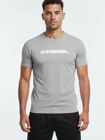 SUPERREBEL® GEAR Shirt 'KEANU_' in Grau