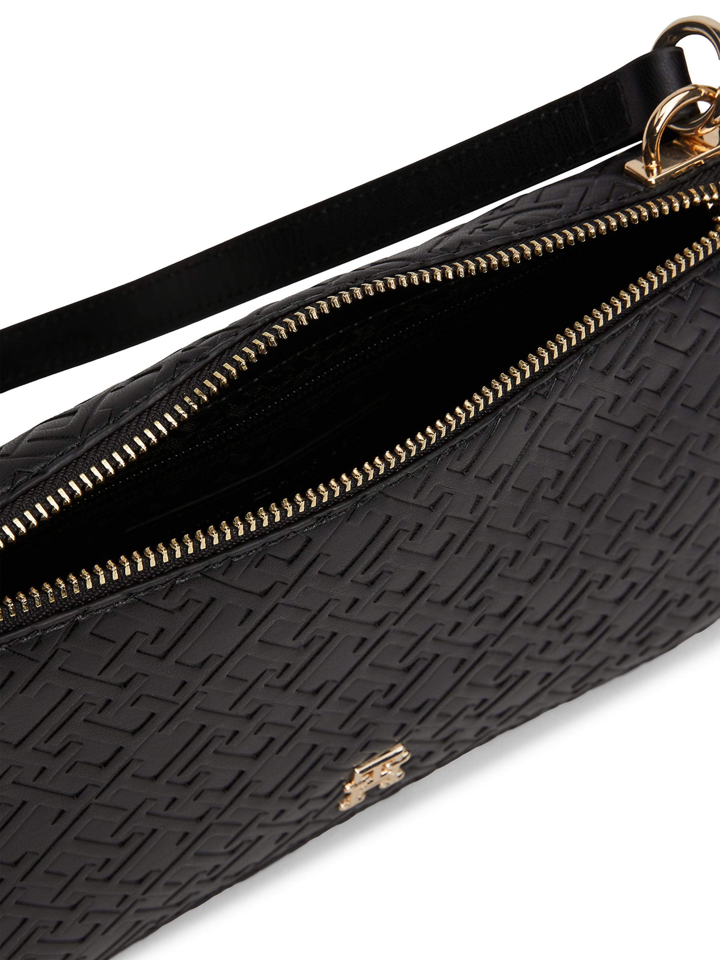 TOMMY HILFIGER Shoulder Bag in Black