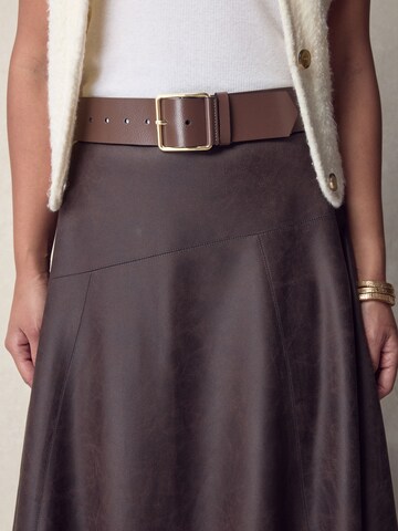 Next - Cintos em castanho: frente