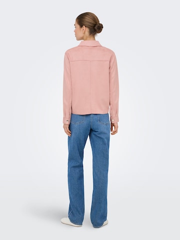 ONLY Välikausitakki värissä vaaleanpunainen