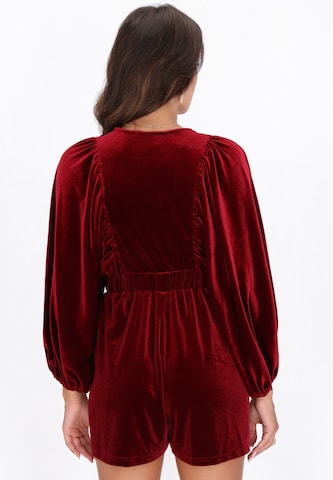 faina - Macacões em vermelho