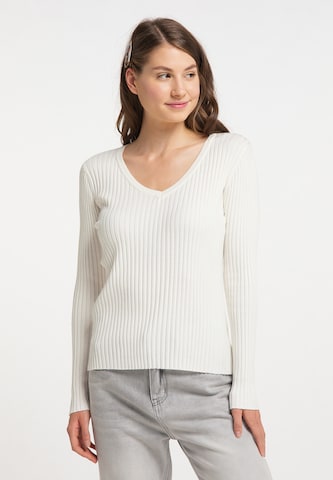 Mo ESSENTIALS Sweater in White: front