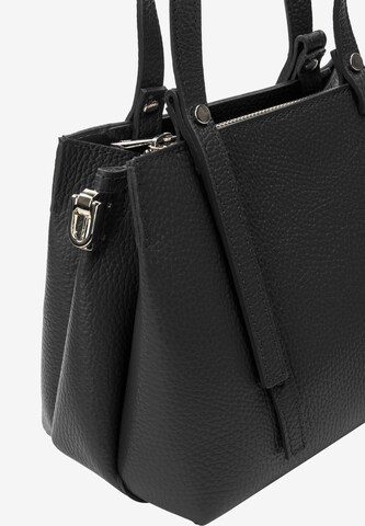 Usha Handbag in Black